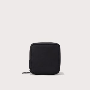 Arlo Tech Organizer in Onyx. Small