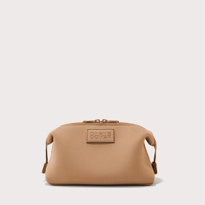 Hunter Toiletry Bag in Camel. Large