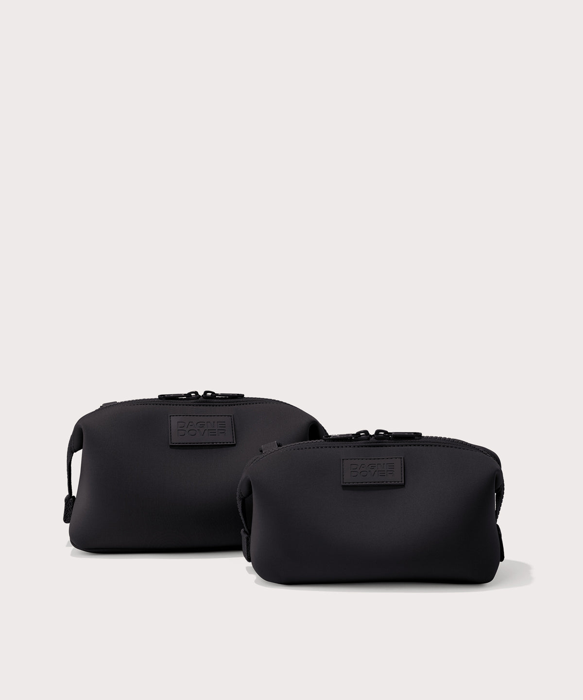Hunter Toiletry Bag in Onyx. Large - Image 3
