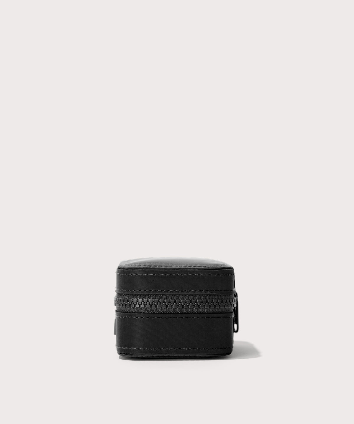 Frankie Jewelry Case in Onyx. Small - Image 8