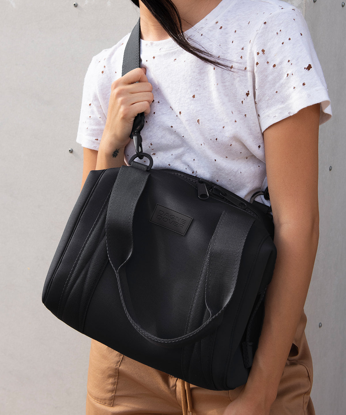 Landon Carryall in Onyx. Small - Image 7