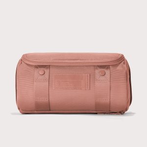 Seoul Dopp Kit in Warm Dust. Large